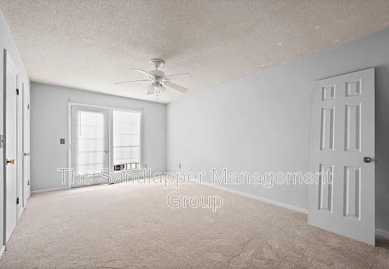 3616 Peppertree Ln — Photo 9
