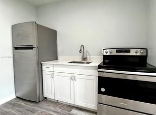 808 NW 7th Ter APT 3, Hallandale, FL 33009