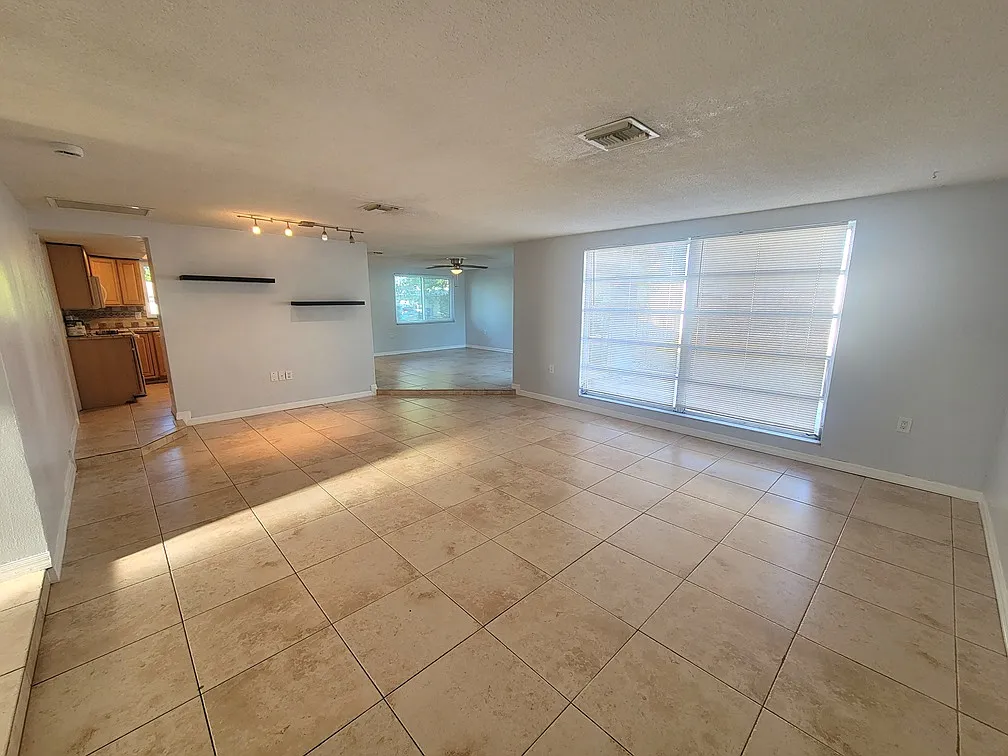 2 bed, 1511 sqft, $1,595 — Photo 3