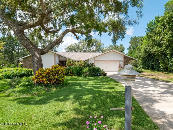 7488 Birdland Cres, Spring Hill, FL 34607