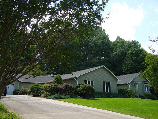 1st image of 317 Mayview Ave