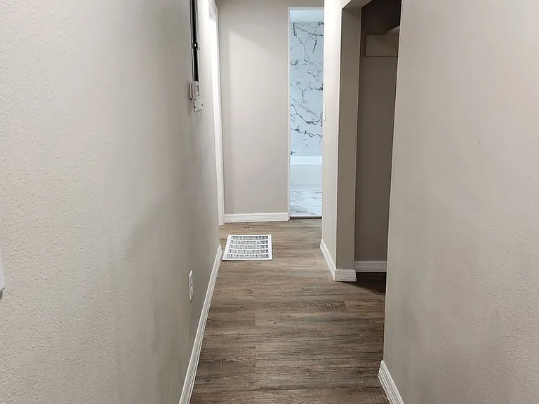 IPM-1207 Kingston Avenue — Photo 6