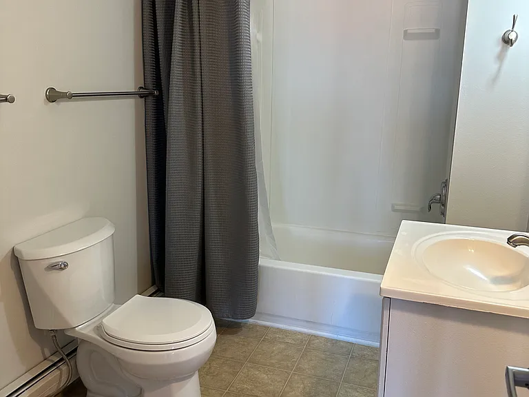 105.5 N Saginaw St #1 — Photo 22
