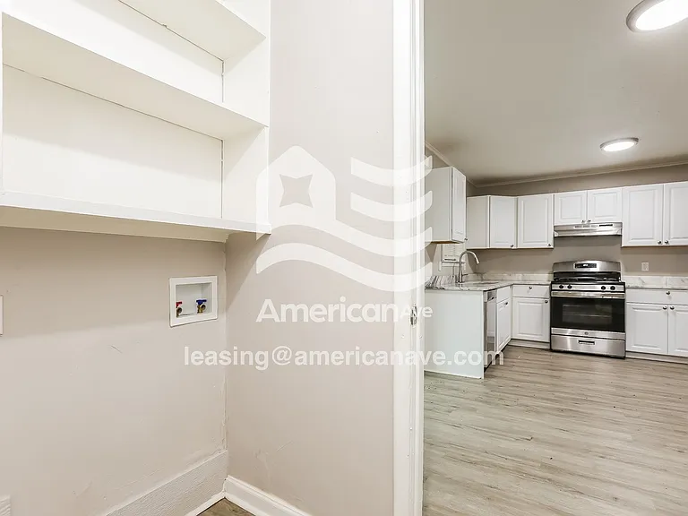 1483411_008_laundry_room_9.jpg
