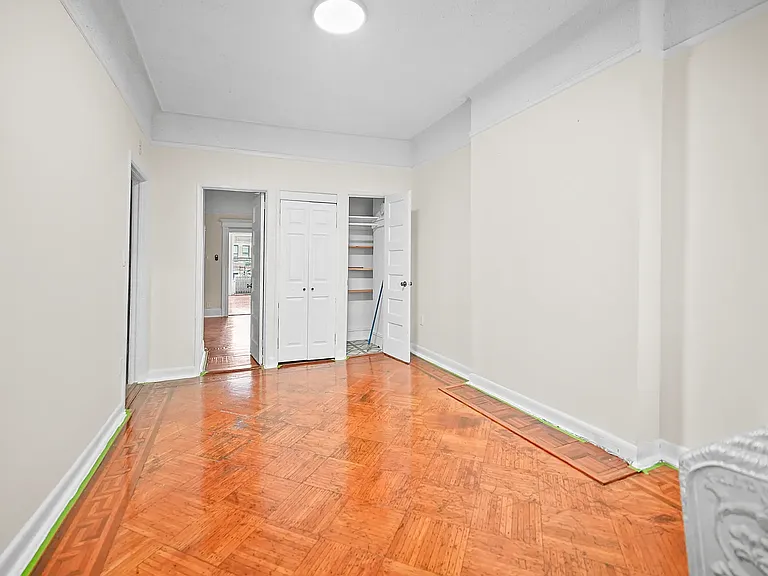 2591 Bedford Ave #3 — Photo 17