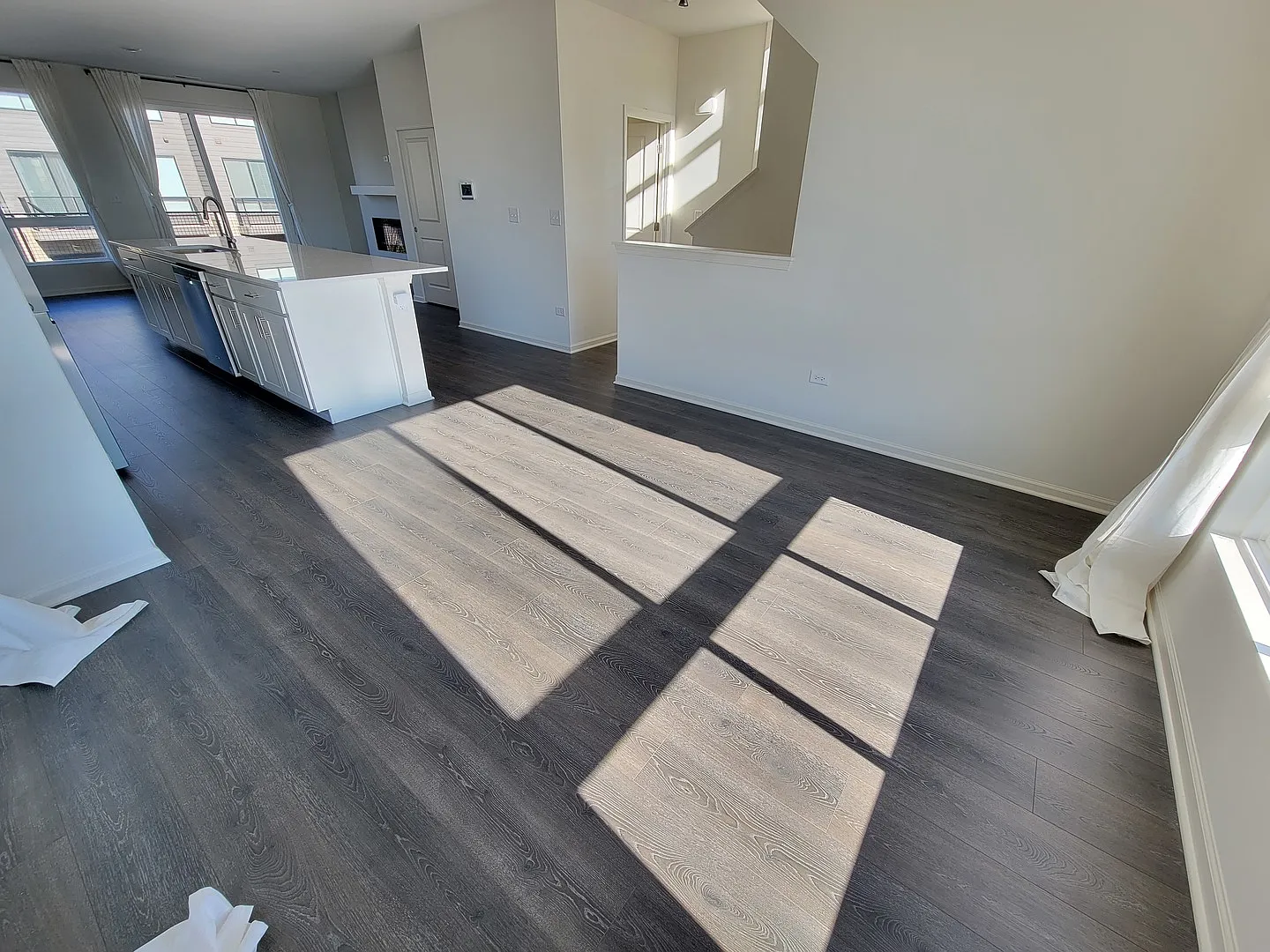 3 bed, 2.5 bath, 1782 sqft, $3,600 — Photo 3