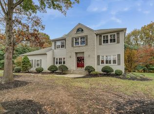10 Assunpink Trl, Freehold, NJ 07728