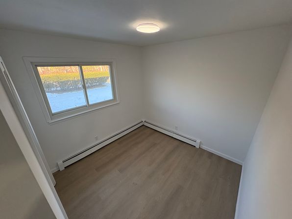 5494 Expressway Dr S