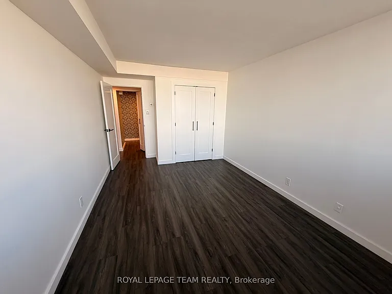 515 Saint Laurent Blvd #318 — Photo 25