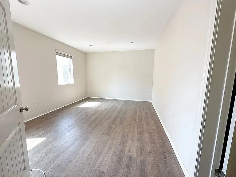 8732 Reading Ave #C — Photo 8