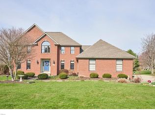 1587 S Hametown Rd, Akron, OH 44321