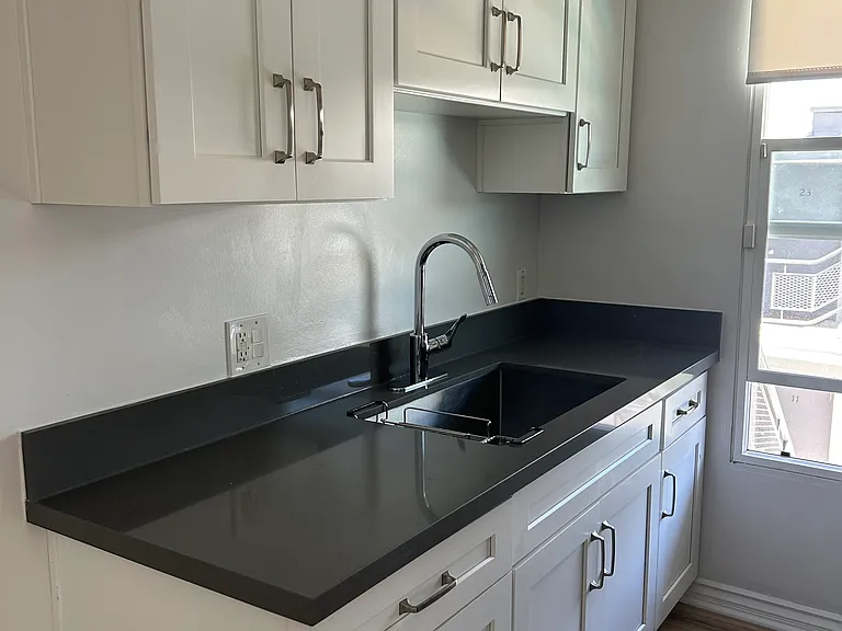 13000 Valleyheart Dr — Photo 2