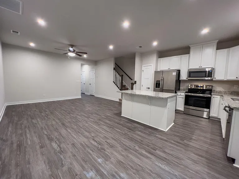 307 Grand Palm Ln — Photo 15