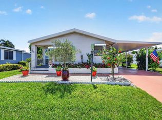 733 Sunny S Avenue, Boynton Beach, FL 33436