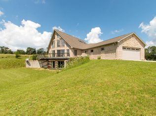 N6248 Paradise Dr, Burlington, WI 53105