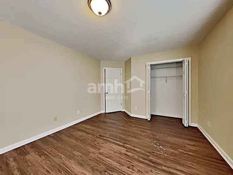 109 Crestside Ct — Photo 12