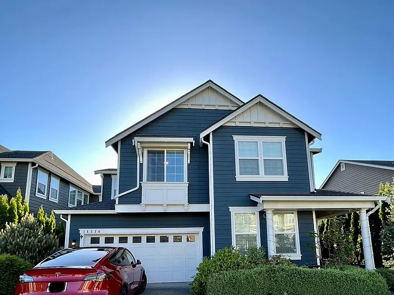 18520 44th Dr SE — Photo 1