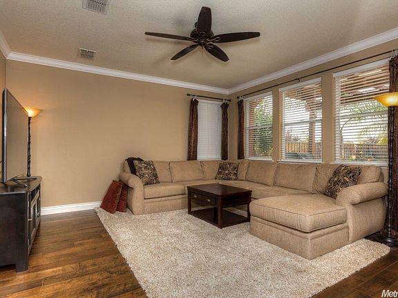 3rd image of 2657 Heirloom Way