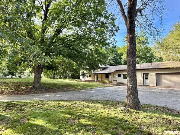 3222 W Glen Ave, Peoria, IL 61615