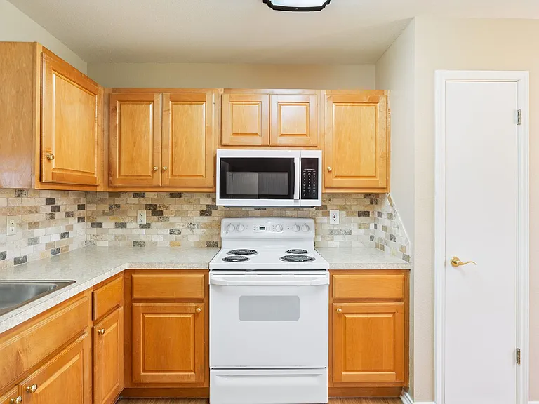 121 Plover Pass — Photo 11