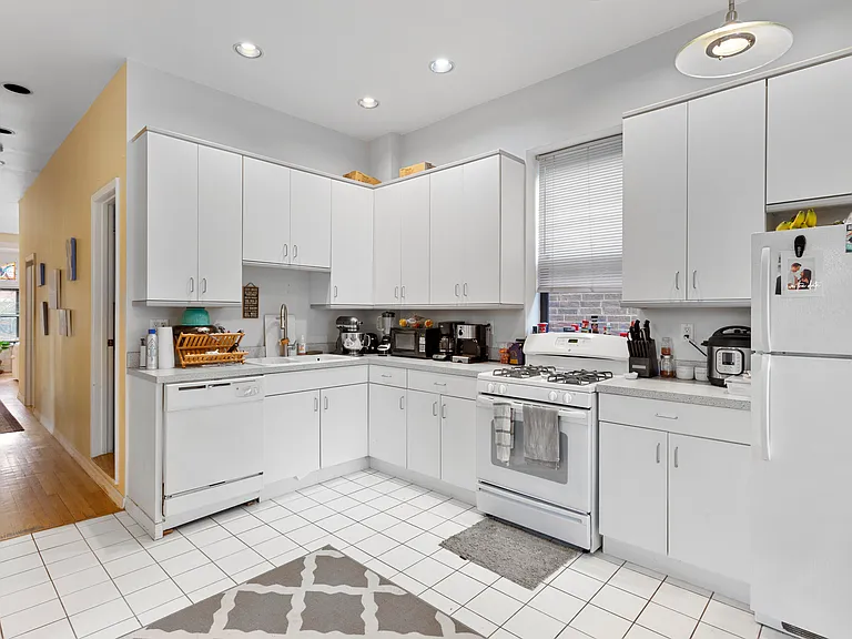 1839 N Halsted St — Photo 13