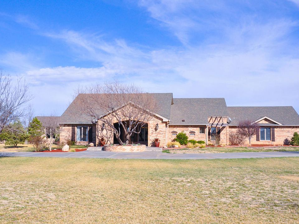 1st image of 306 Country Club Dr