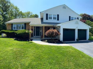 12 Woods Rd, Freehold, NJ 07728