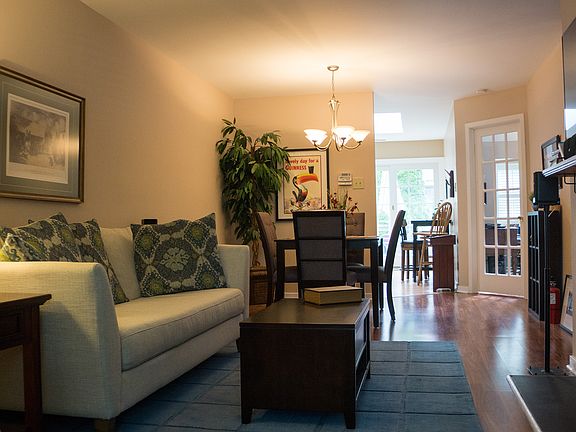 Open Living/Dinning Room