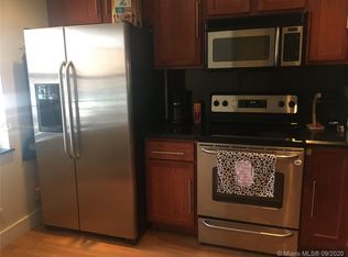 6352 NW 171st St, Hialeah, FL 33015