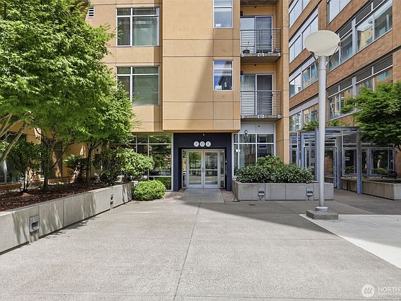 2nd image of 701 Columbia Street #612