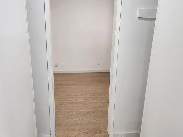6561 Fulton Ave #14 — Photo 29