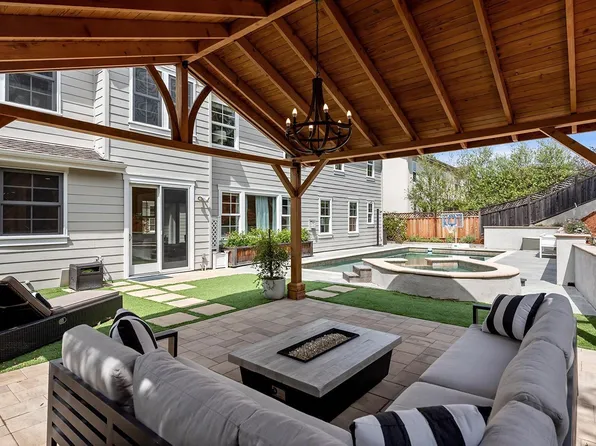 1402 Ignacio Boulevard, Novato, CA 94949