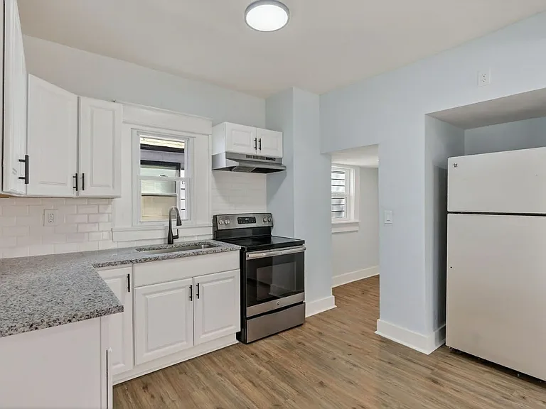 3414 Park Ave — Photo 9