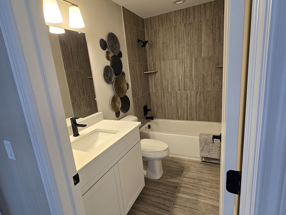 3305 Cornerstone Dr, photo 25