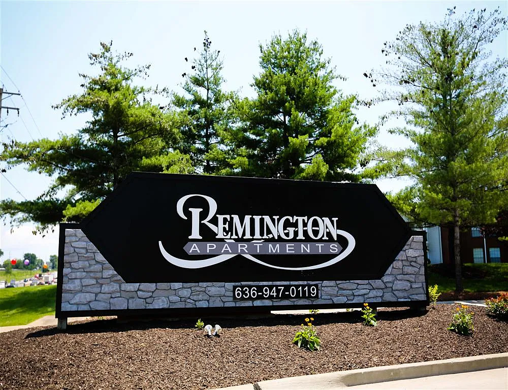 Remington Apartments — Photo 1