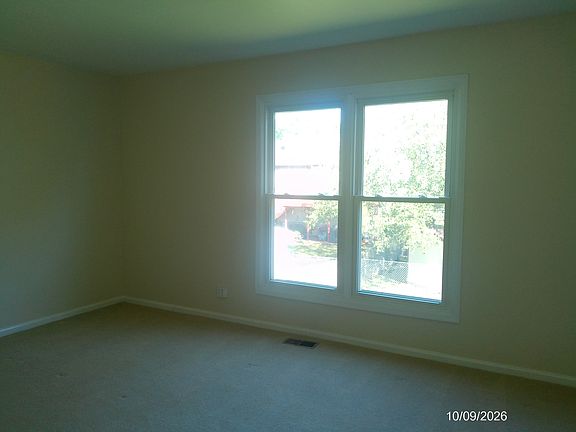 4th image of 291 Hill Ave