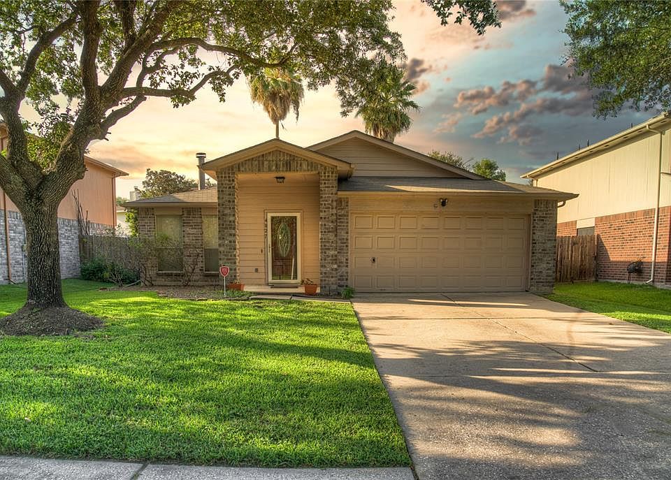 1st image of 4827 Gypsy Forest Dr