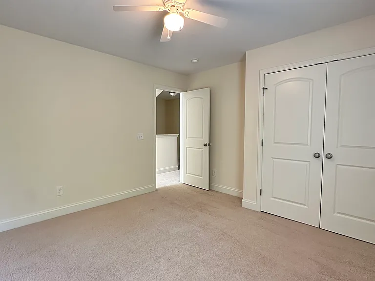 4612 Cottendale Dr — Photo 17