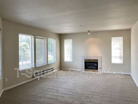 3rd image of 9525 NE 180th St APT 200