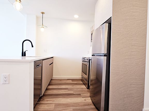 3rd image of 51 Jordan Ave #1614