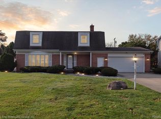 44026 Harmony Ln, Van Buren Township, MI 48111