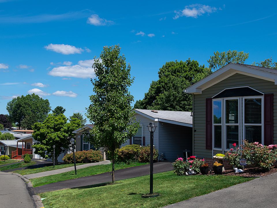 Cloverleaf Estates East