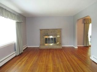 30 Sorrento St, Worcester, MA 01602