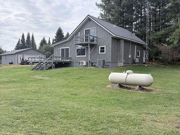 5th image of 12785 Hall Rd