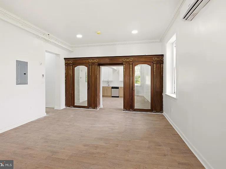 6012 Ridge Ave #5 — Photo 6