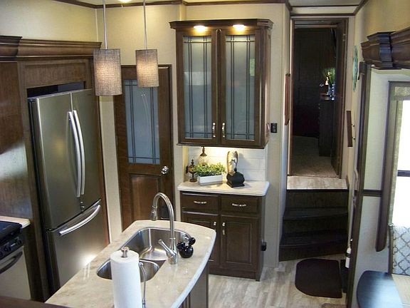 4th image of 55 Mountain Rd