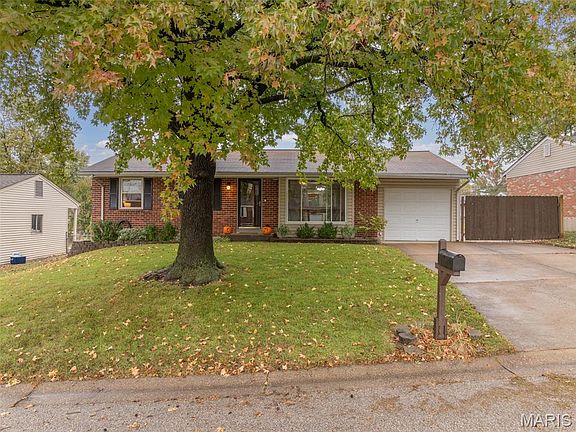 4th image of 3212 Denton Ln