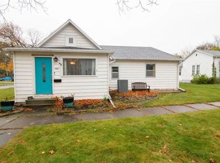 602 7th St, Nevada, IA 50201