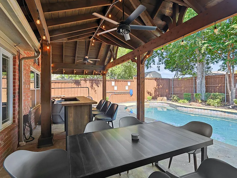 2604 Brandi Ln — Photo 28