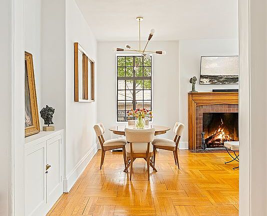 5th image of 40 W 67th St APT 10-B